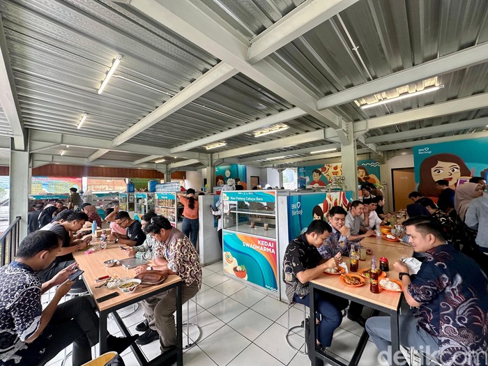 Sumbar Darurat 'Gaya Selangit, Kantong Melilit': Mengapa Ekonomi Warga Minang Tercekik di Tengah Kelimpahan Data BPS?