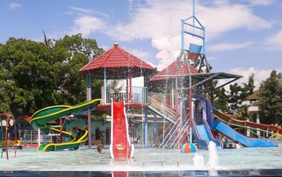Taman Sarbini Water Splash